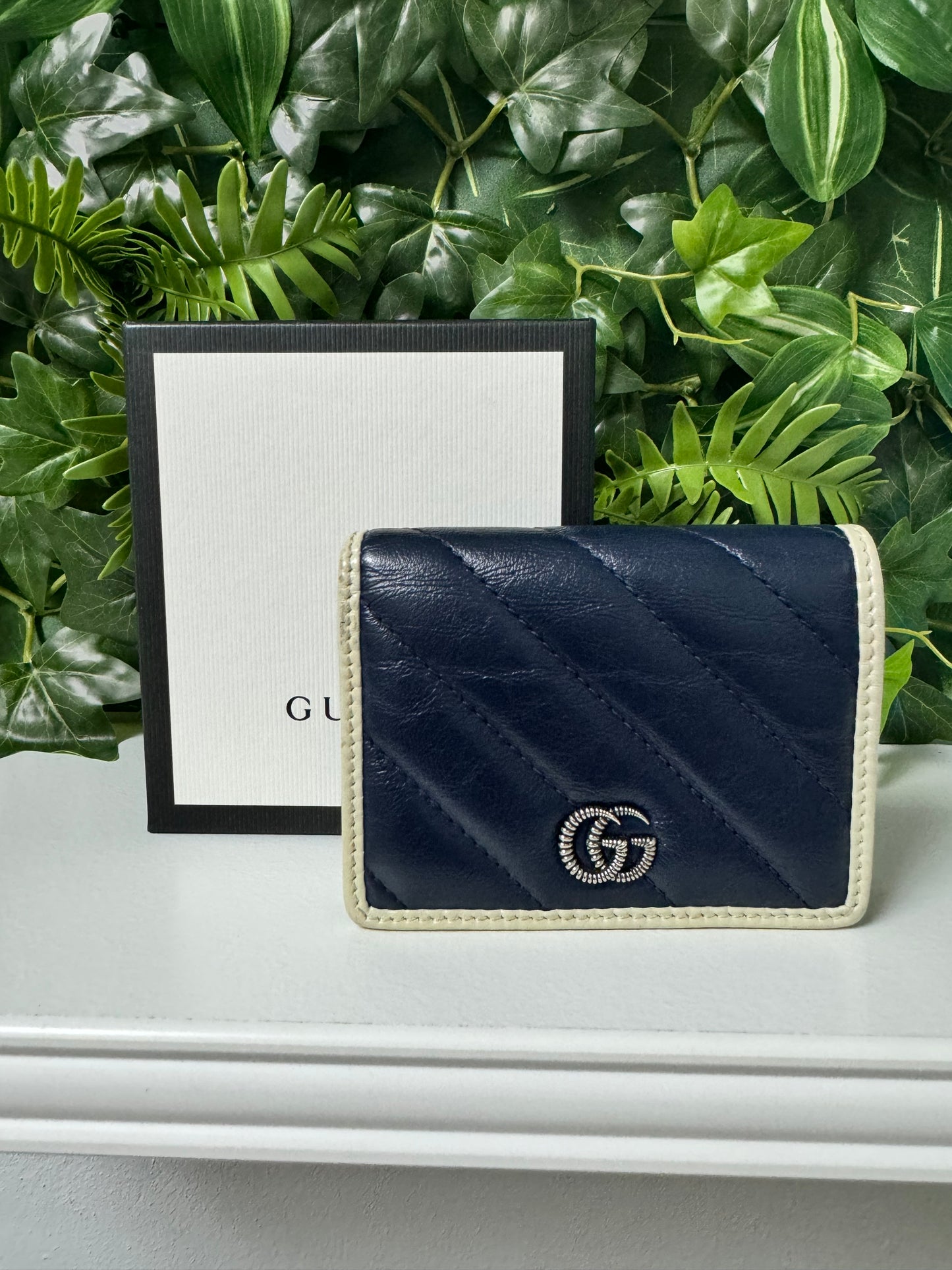 Gucci Marmont a compact Wallet